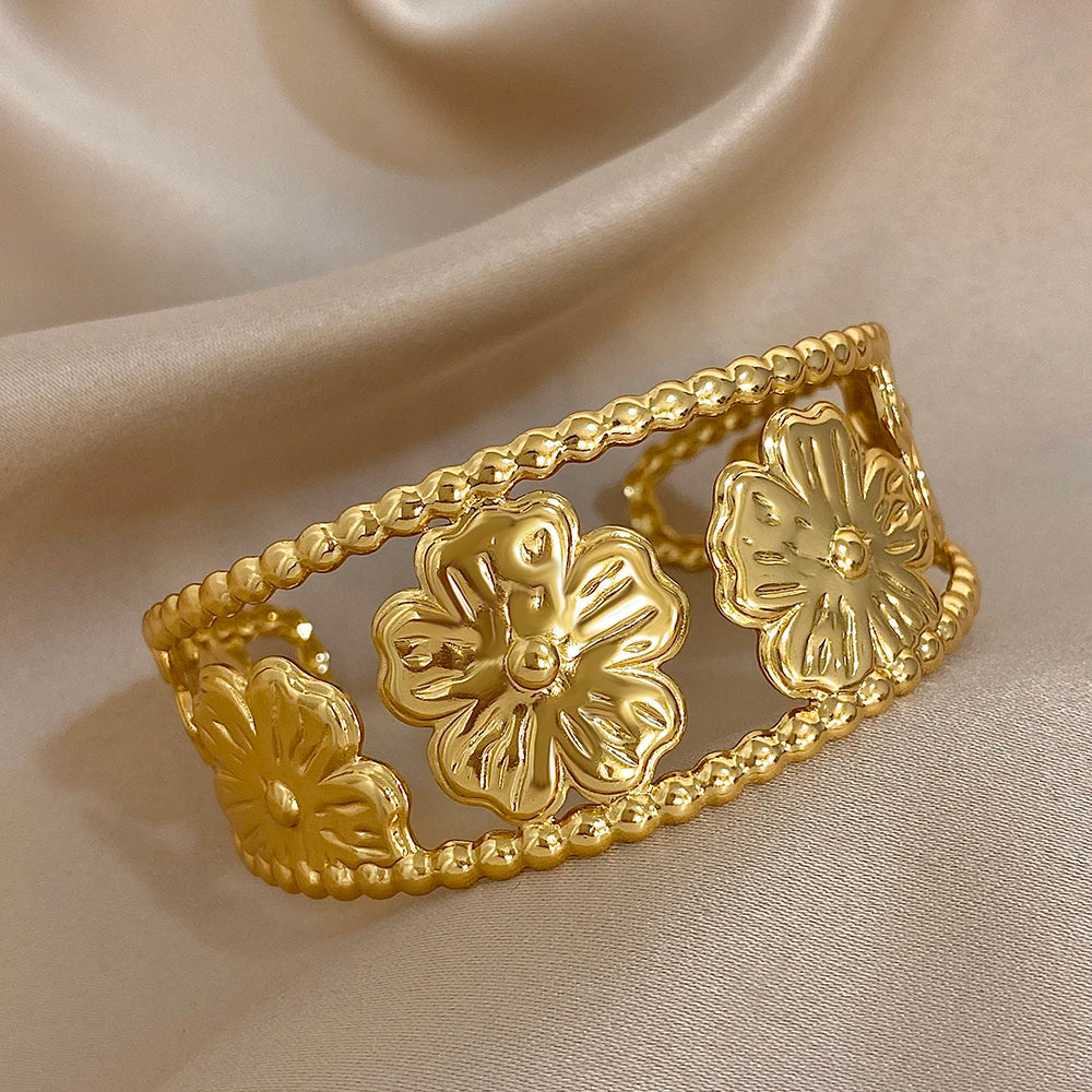 Silverscend Flower Cuff